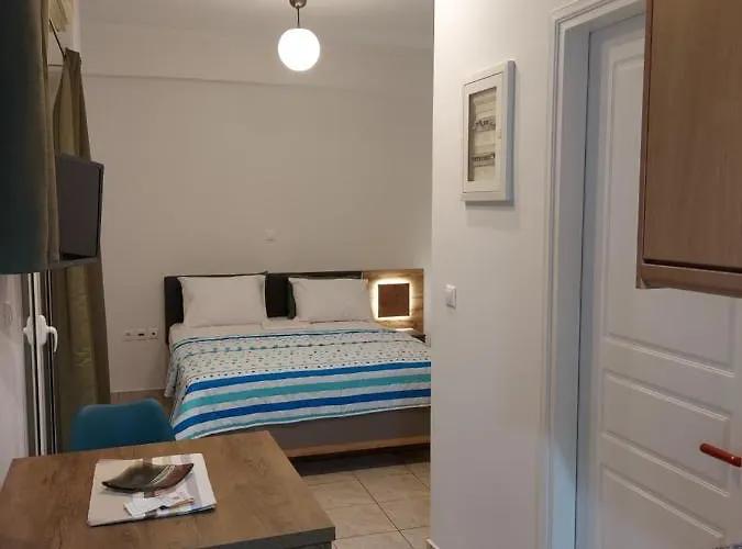Adler 2 Cozy 2 Persons Apartment Downtown Piraeus